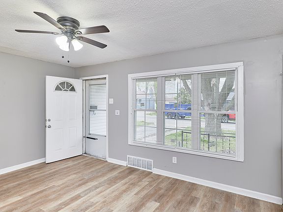 4th image of 6238 Tyndall Dr