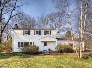 40 Quincy Rd, Basking Ridge, NJ 07920