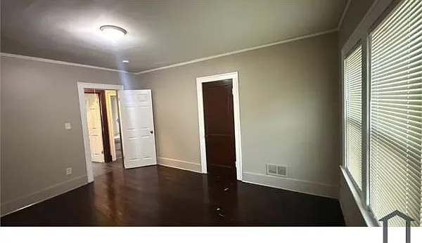 4 bed, $1,300 — Photo 4