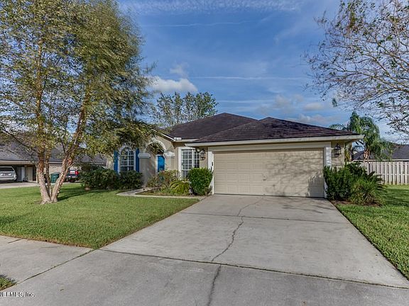 11975 Lake Fern Drive (4 of 33)