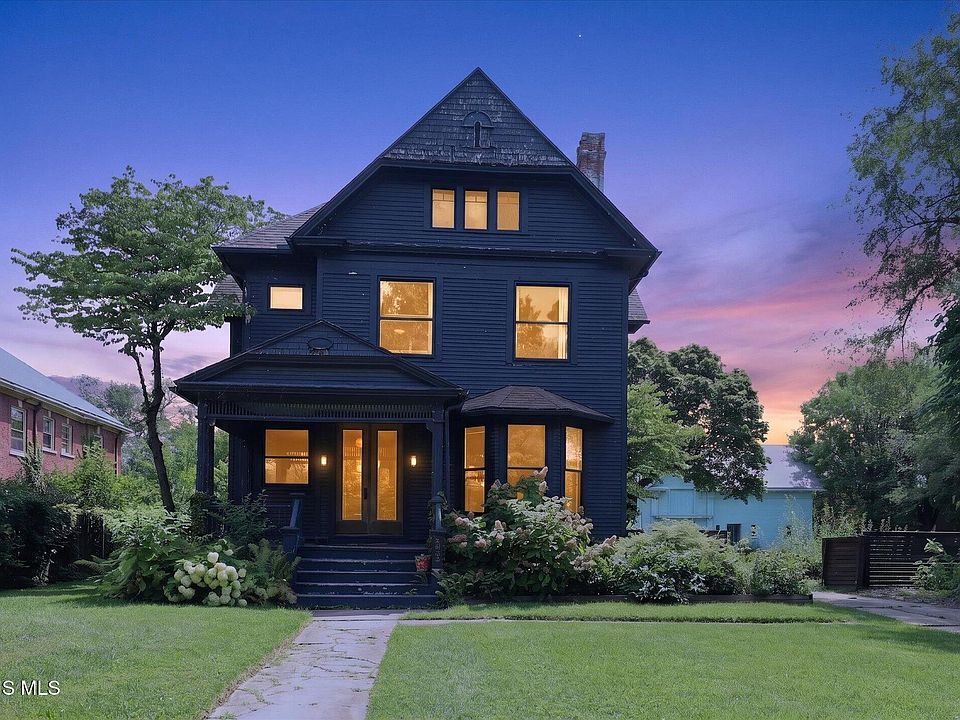 1st image of 2222 Parkwood Ave