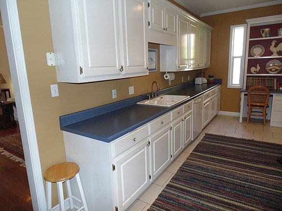 5th image of 513 Exbury Dr
