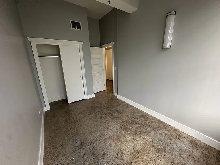New Grand Apartments — Photo 39
