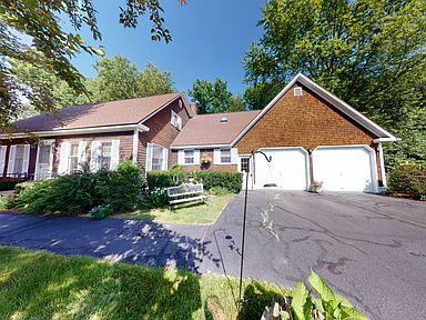 8 Kensington Ter Lewiston Me 04240 Zillow