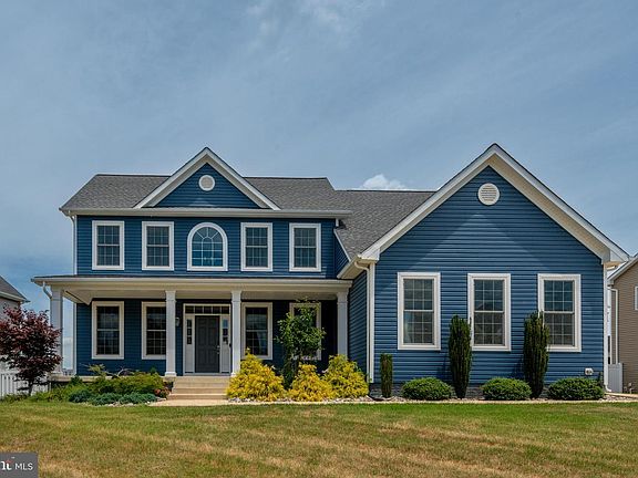 2nd image of 1006 Maiden Grass Dr