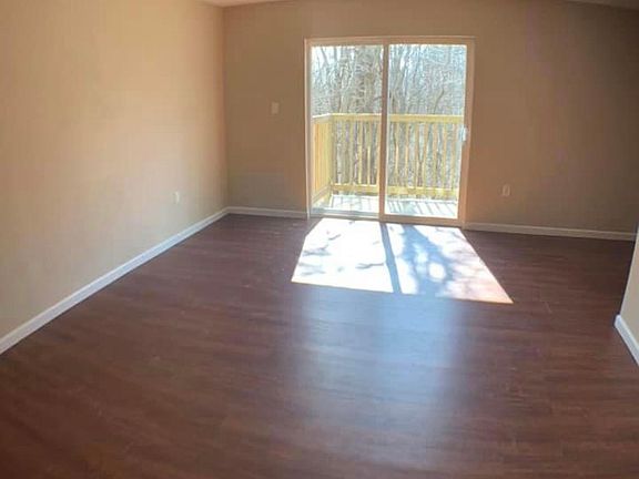 3rd image of 98 Ann Marie Dr #98