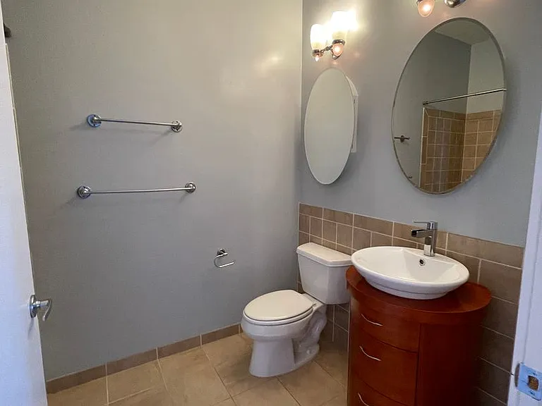 415 Saint Pauls Blvd #402 — Photo 24