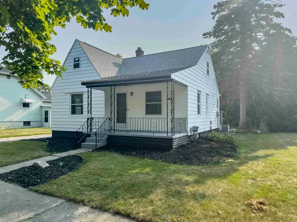 707 Burns St, Essexville, MI 48732