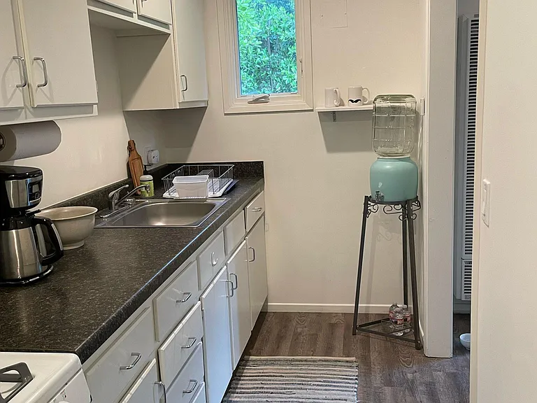 605B W Eucalyptus St #GUEST — Photo 9