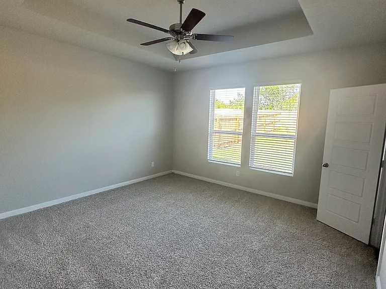 Nespral Dr — Photo 8