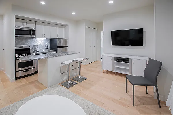 Sold by Empire State Properties | media 4