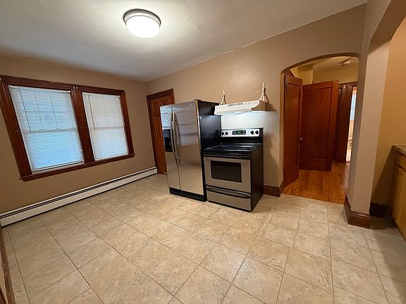3rd image of 60 Margin St #1R