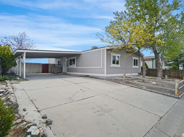 426 Traci Ln, Mound House, NV 89706