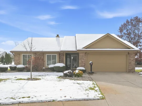 1102 Packard Pl, Auburn, IN 46706