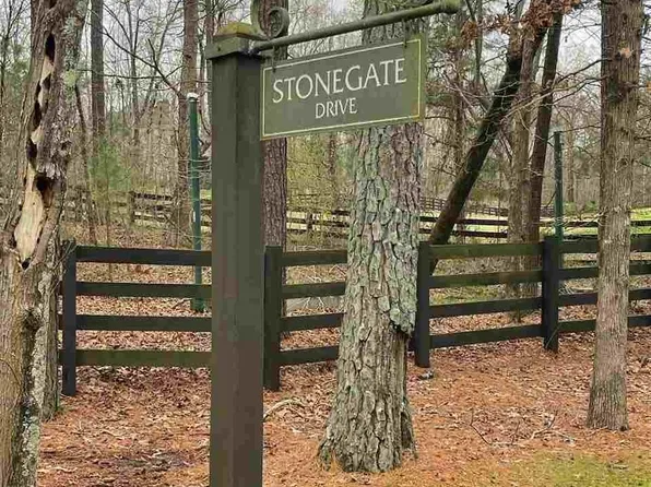 280 Stonegate Dr, Birmingham, AL 35242