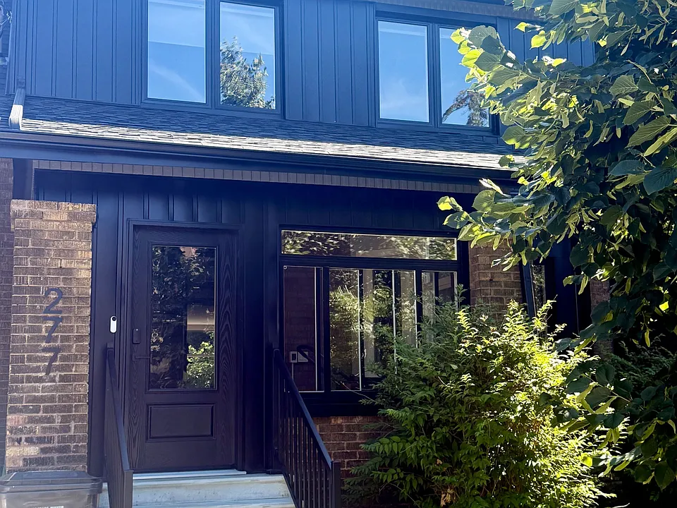 277 Kennedy Ave