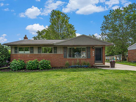 2nd image of 646 Dellwood Dr