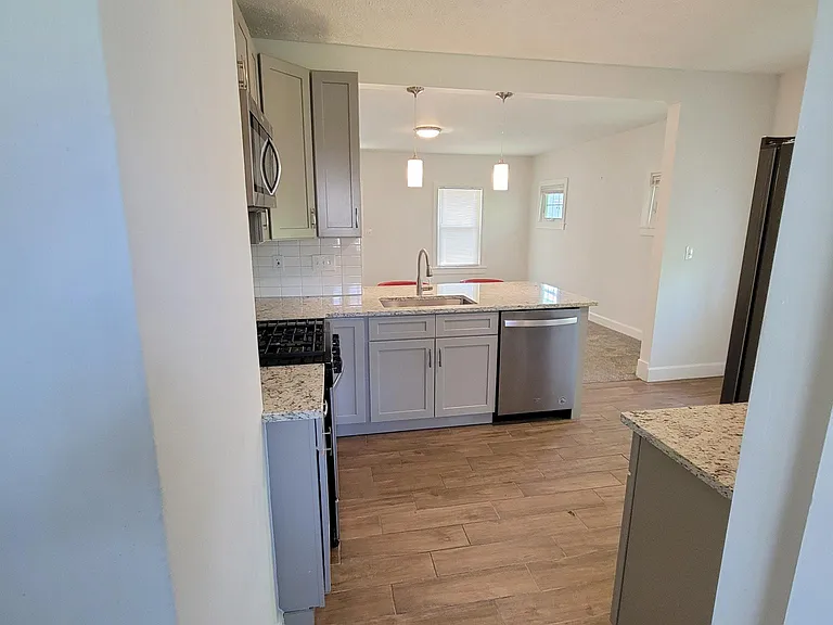 6814 E Plum St — Photo 10
