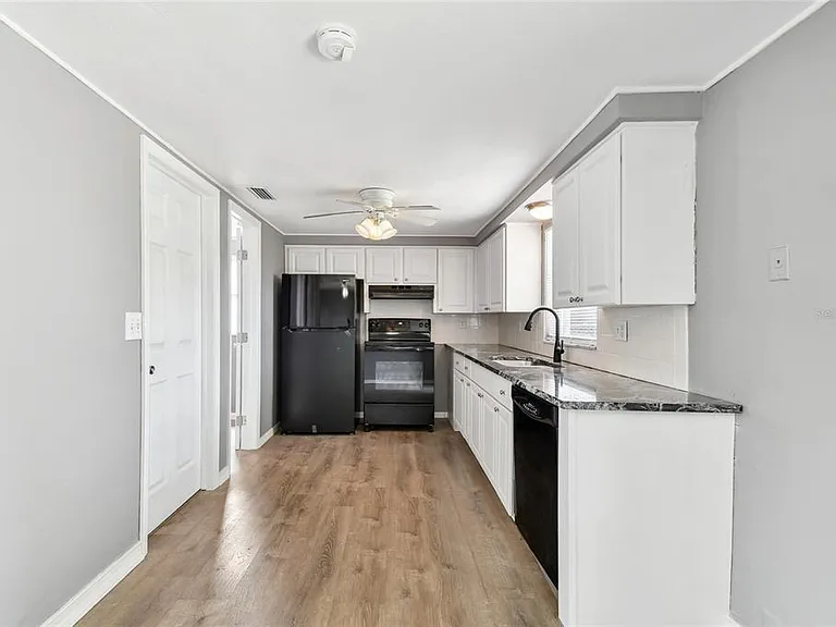 7721 Arbordale Dr — Photo 24