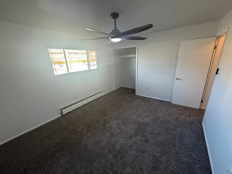 434 Valley Hi Cir #B24 — Photo 13