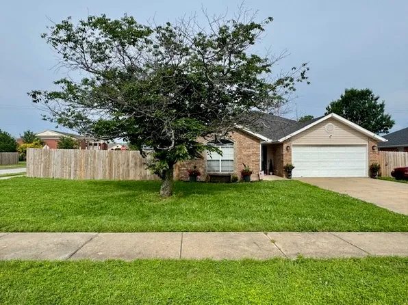 1506 Thorton St, Bentonville, AR 72713