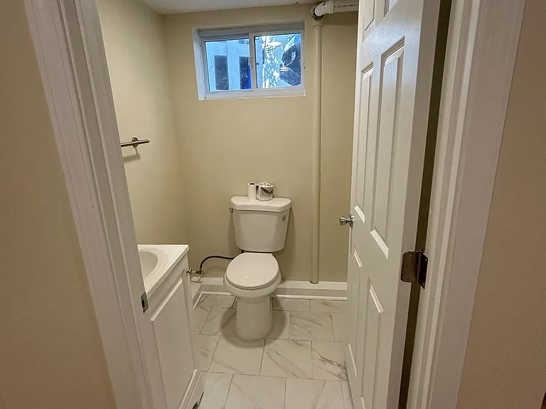 5323 Wilson Blvd — Photo 4