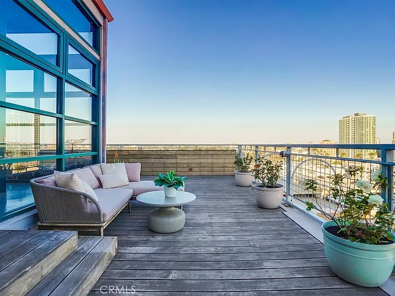 100 W 5th St #Penthouse 9B — Photo 53