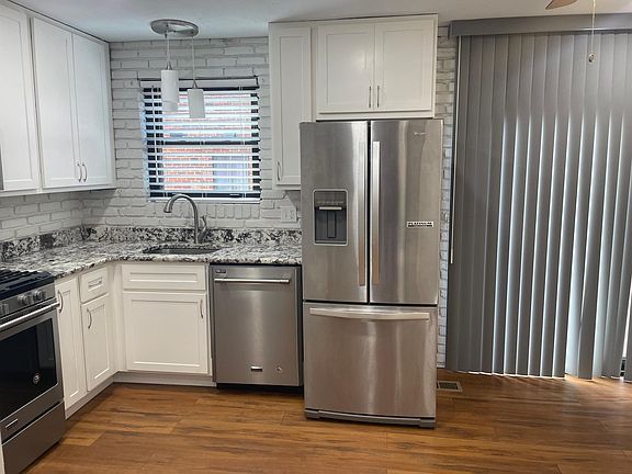3rd image of 7977 Royal Arms Ct