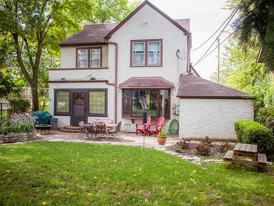 Fully fenced & landscaped