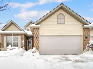 9954 Prairie Knoll Ct, Saint John, IN 46373