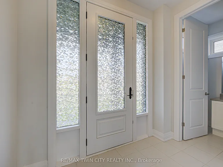 767 Queenston Blvd — Photo 4