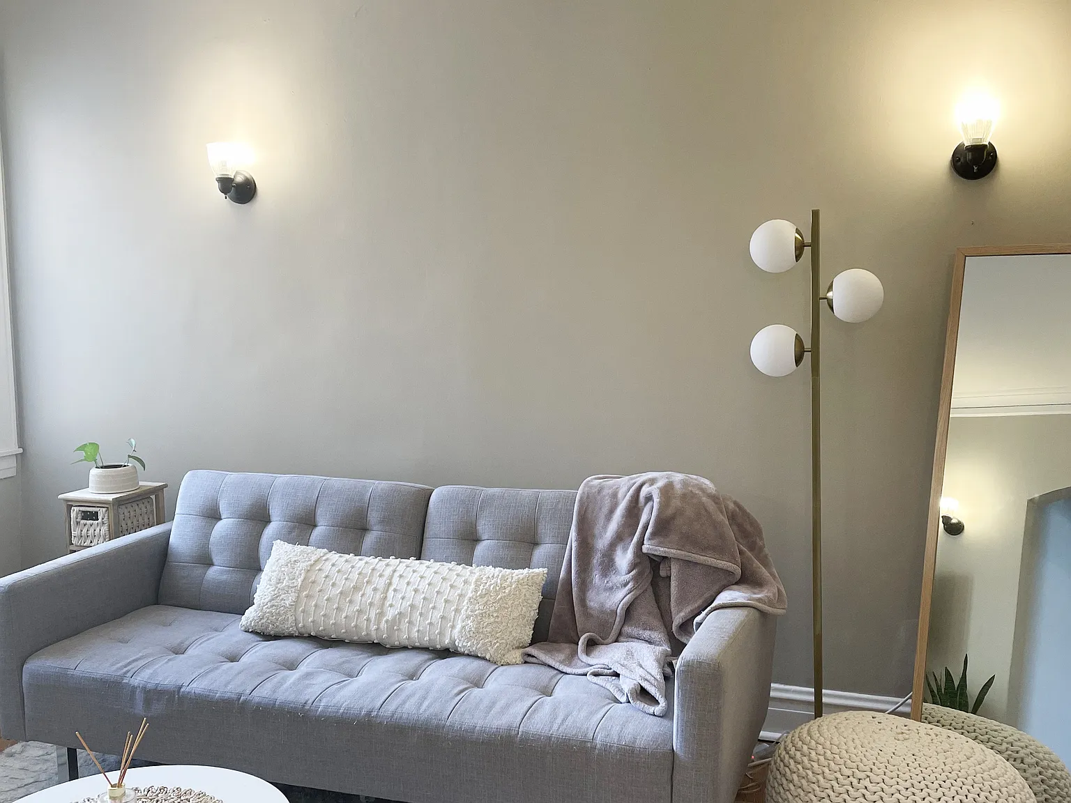 Vibrant, Sunny 1-Bed with Great, Spacious Layout in Superb Berwyn Location! — Photo 2