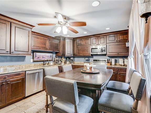 5th image of 315 Timberlane Dr