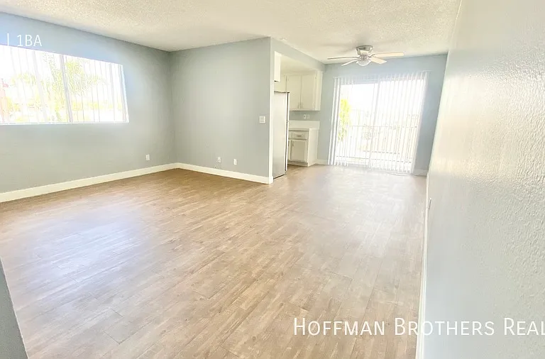 662 W 12th St #104 — Photo 1