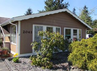 2041 Victoria Ave, Port Townsend, WA 98368