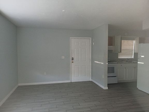 3rd image of 13106 Leisurewood Pl APT 105