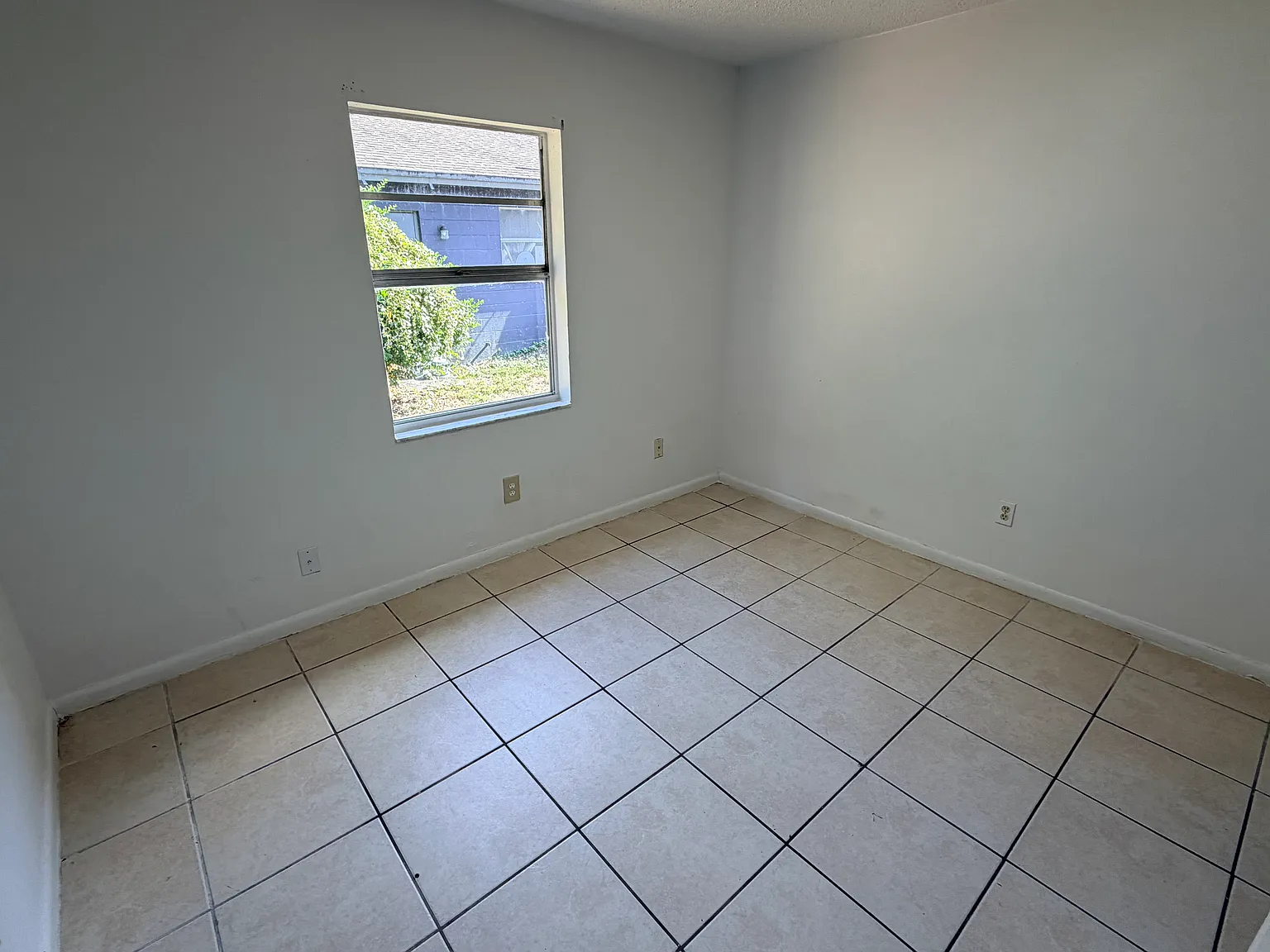 4 bed, 1500 sqft, $2,300 — Photo 4