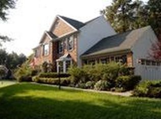 8111 Maplegate Pl, Glenn Dale, MD 20769