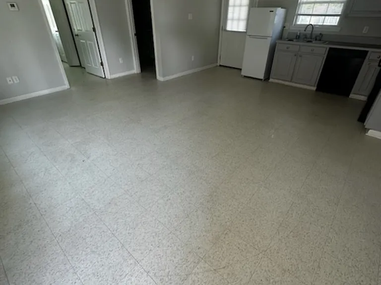 416 Spring Bayou Rd #B — Photo 4