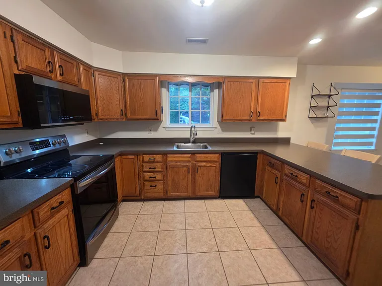 138 Persimmon St — Photo 18
