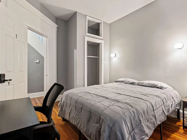 Poplar Grove St — Photo 1