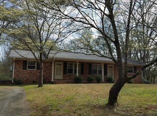 104 Willow Creek Cir, Seneca, SC 29678