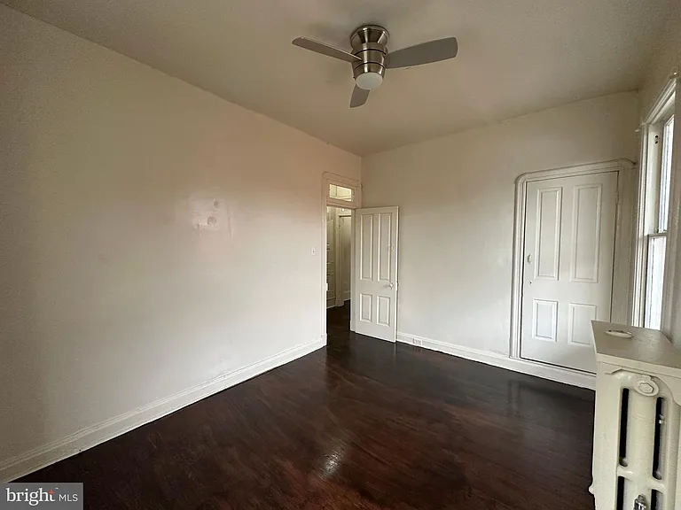 414 S Potomac St — Photo 32