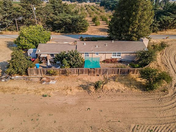 5th image of 15535 Murphy Ave