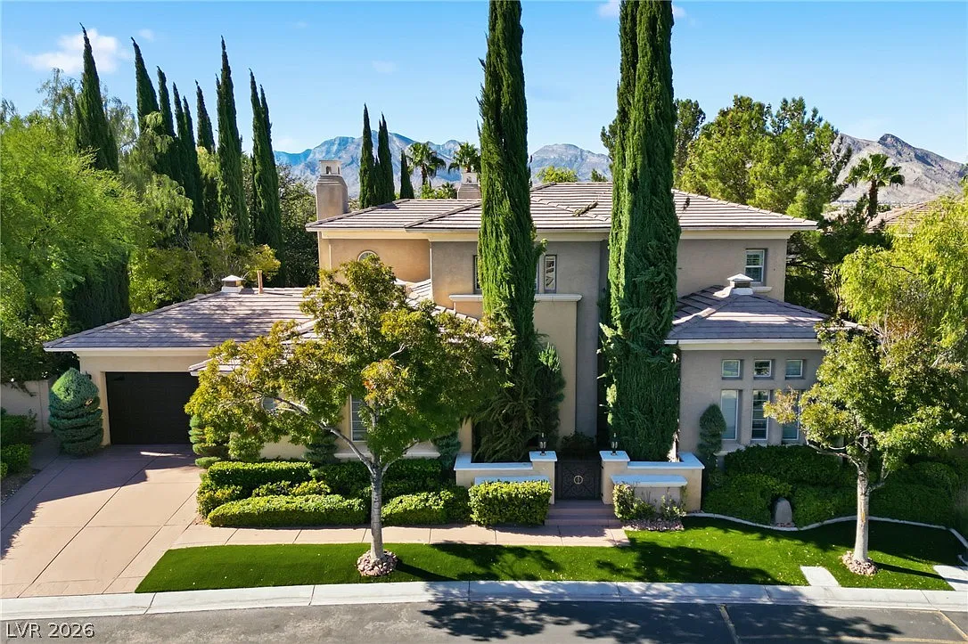 4 bed, 5.5 bath, 5252 sqft, $14,000 — Photo 4