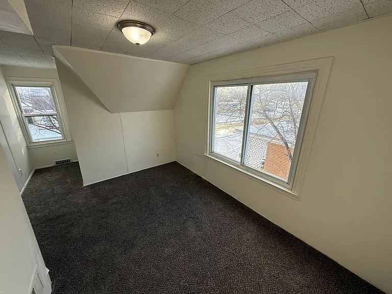 11377 Sherman Ave — Photo 11