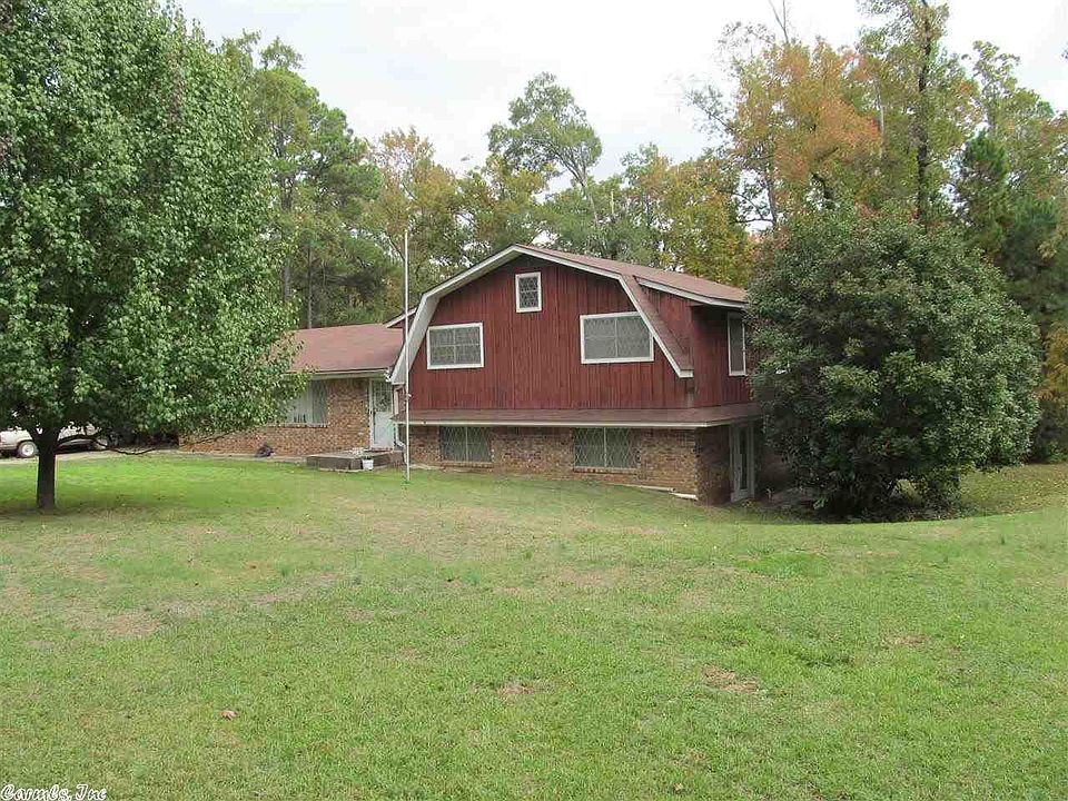 1st image of 11 Sylvan Hills Dr