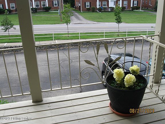 2nd image of 1935 Gardiner Ln APT H127