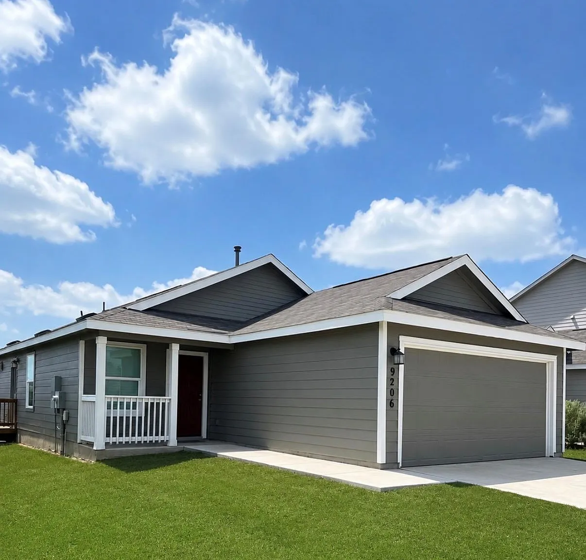 3 bed, 2.0 bath, 1266 sqft, $1,675 — Photo 1