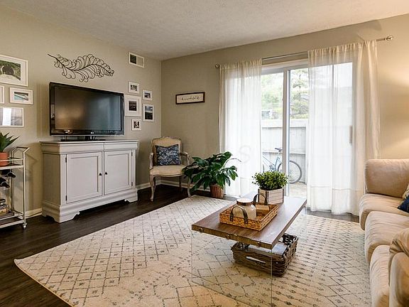 4th image of 935 Quay Ave #935G